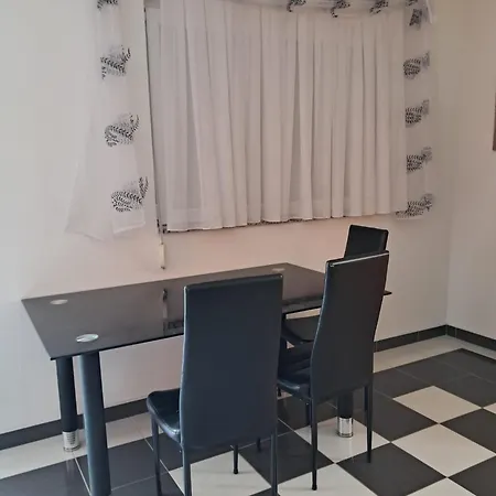 Ivanovic Apartman Makarska